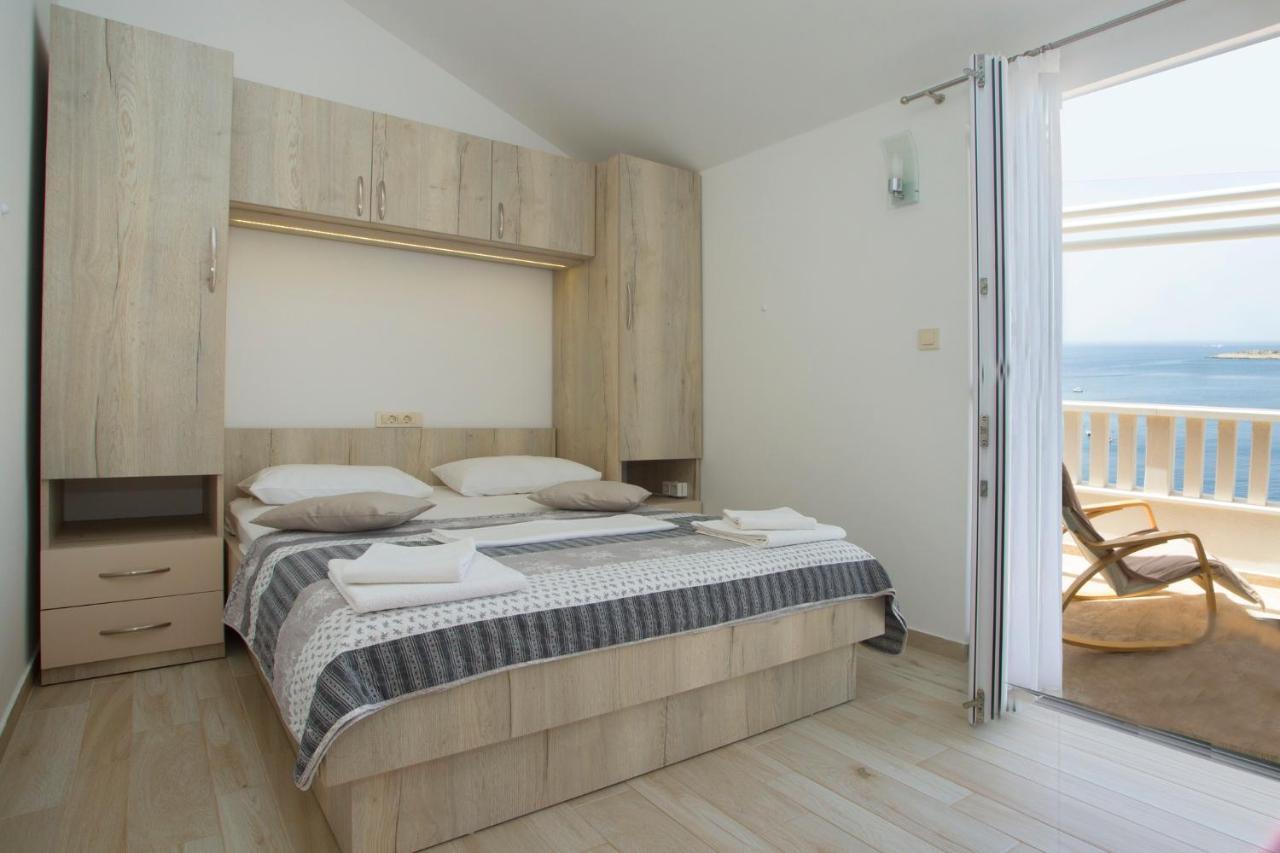Apartments Lucija Ražanj Buitenkant foto